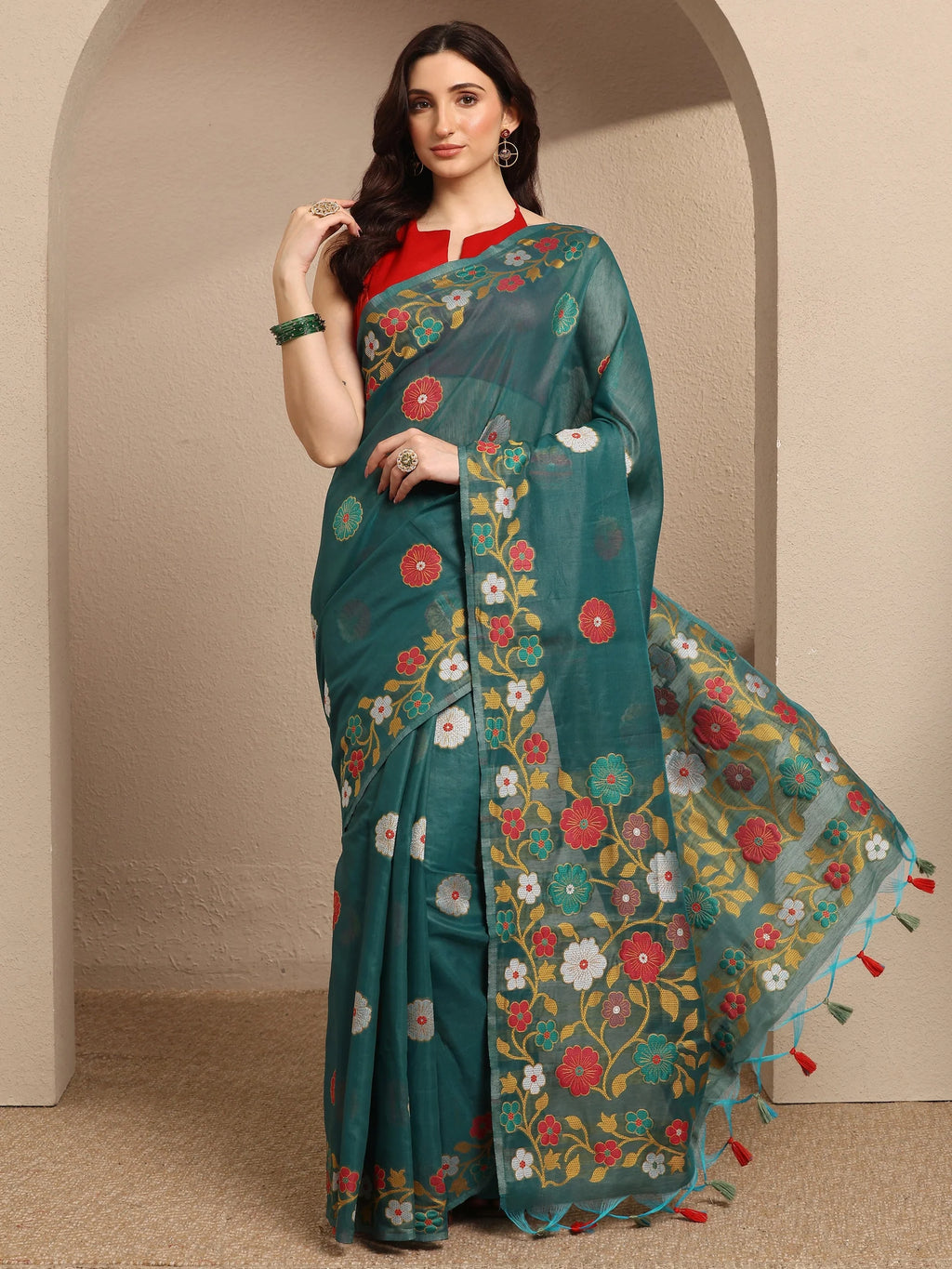 Green Woven Design Cotton Blend Saree With Unstitched Blouse Piece