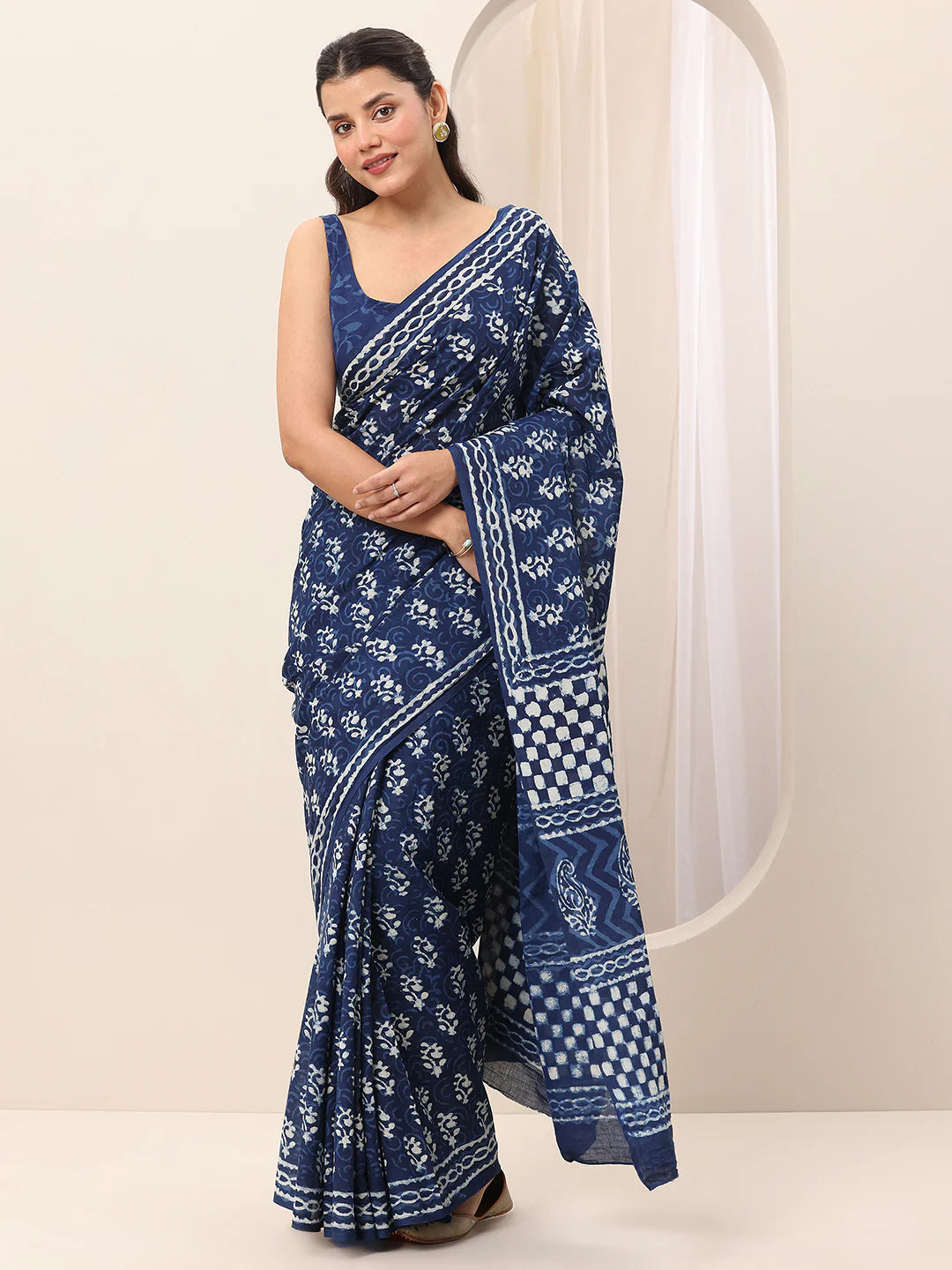 Indigo Printed Cotton Saree With Unstitched Blouse Piece