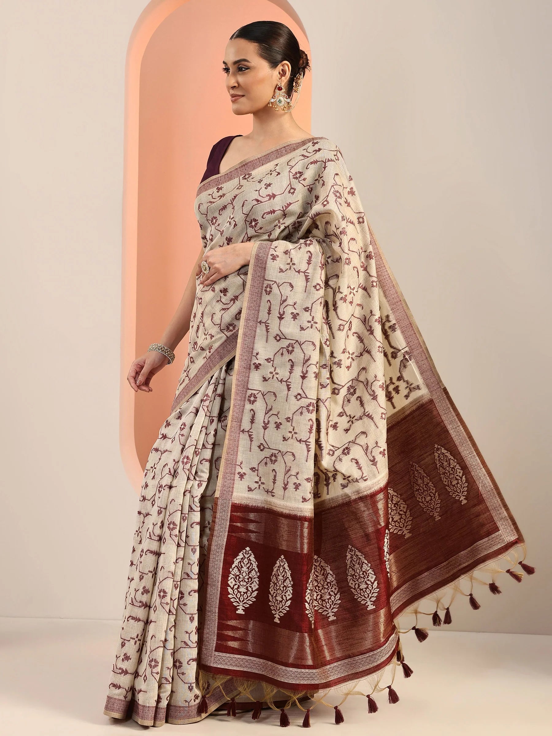 Rust Woven Cotton Blend Saree With Unstitched Blouse Piece