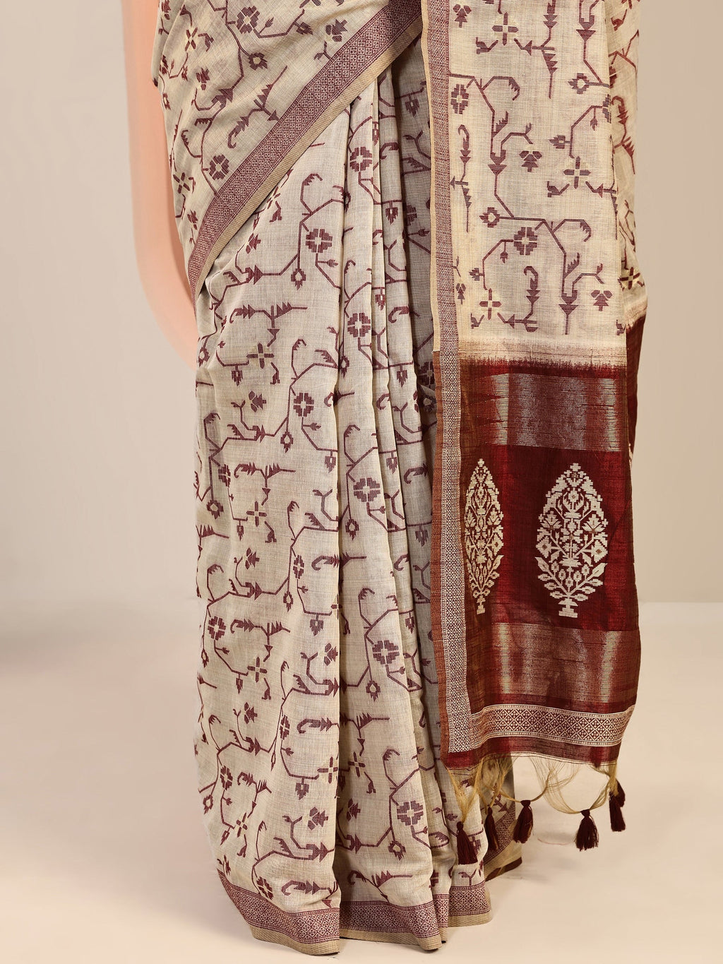 Rust Woven Cotton Blend Saree With Unstitched Blouse Piece